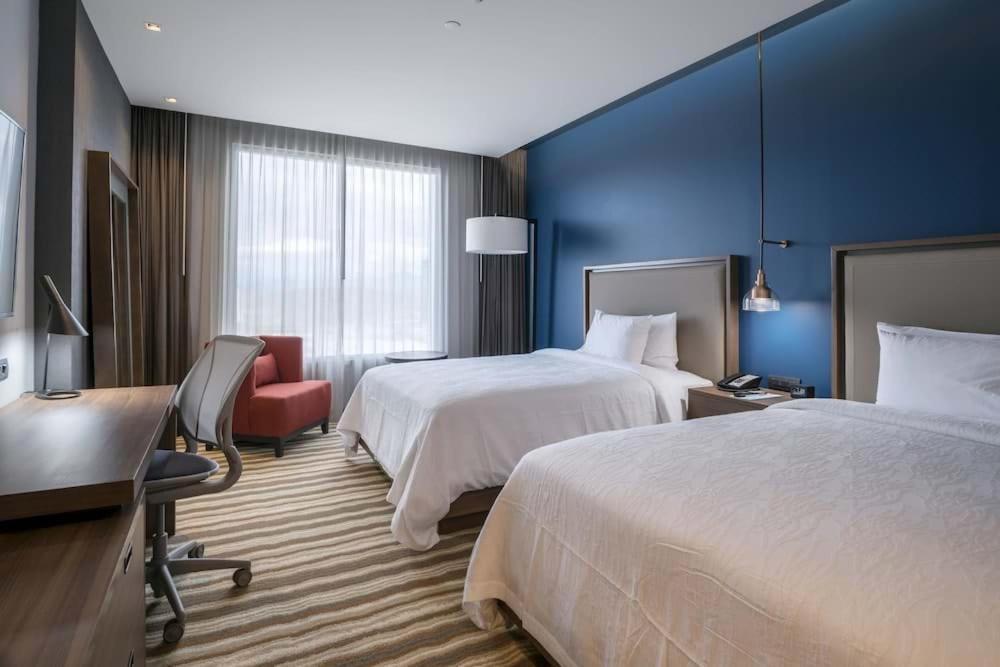 Hilton Garden Inn Chihuahua Bagian luar foto